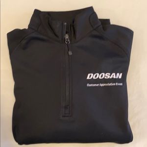 Eddie Bauer- Doosan pull over